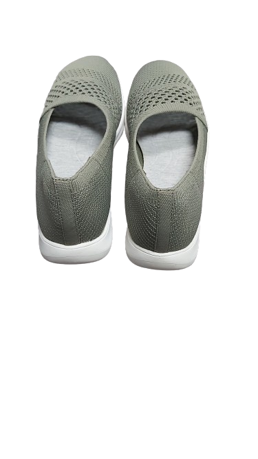 2024/04/Clarks.png CLARKS WOMEN KNIT LOAFER