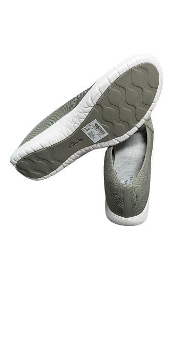 2024/04/Clarksshoes.png CLARKS WOMEN KNIT LOAFER