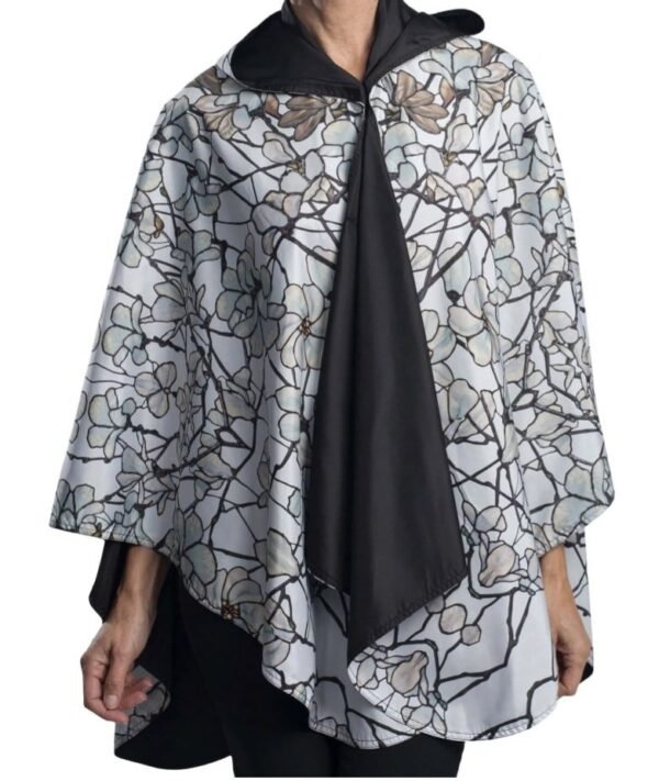 Pancho.jpg RAINCAPER PONCHO