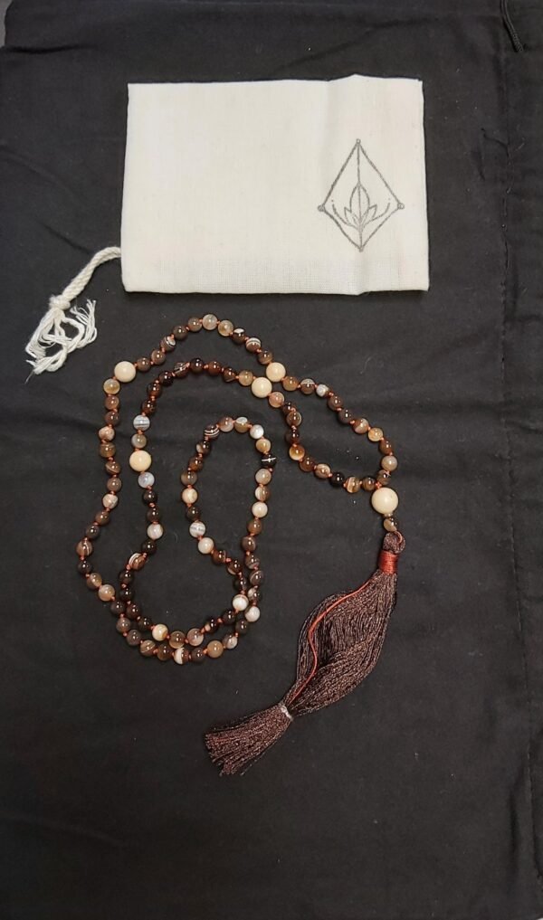 20241106_144139-scaled.jpg BEADED NECKLACE WITH TASSLE