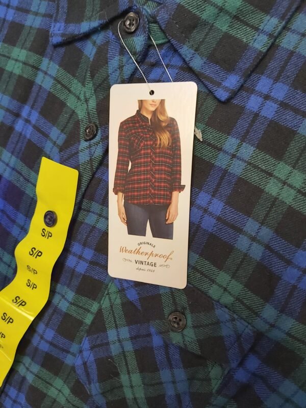 2025/05/JPEG_20250527_164447_7860929484410480918-scaled.jpg Women Weatherproof Vintage Plaid Top Small