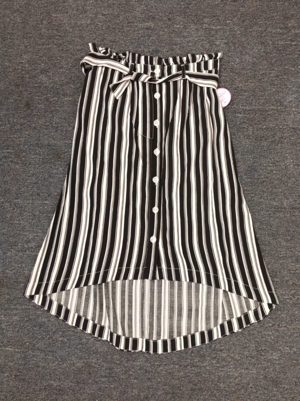 2025/05/JPEG_20250527_191759_3746013575542769915-scaled.jpg Justice Girls Skirt 14/16